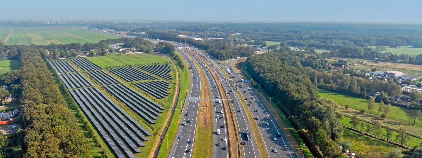 Snelweg met groen - 1920 x 720
